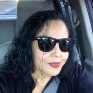 Meet your Posher, Zulay